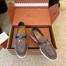 Loro Piana(诺悠翩雅)官网同款一脚蹬乐福鞋 原版大底宽底 采用进口高丝光羊反绒 羊皮内里 全方位一 Loro Piana(诺悠翩雅)官网同款一脚蹬乐福鞋 原版大底宽底 采用进口高丝光羊反绒 羊皮内里 全方位一