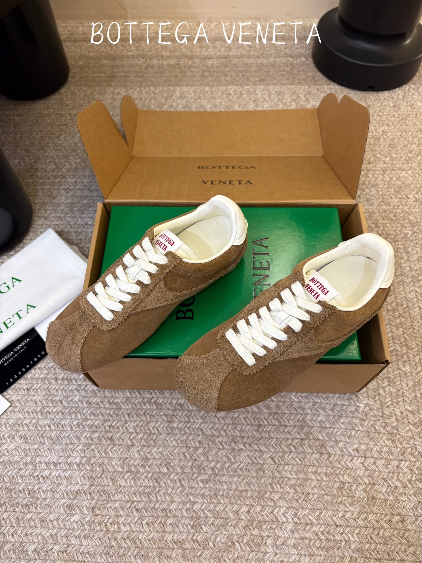 Bottega Veneta 葆蝶家BV最新款Orbit Flash系列 复古 网面 休闲 运动鞋 跑步 老爹鞋 原版 Bottega Veneta 葆蝶家BV最新款Orbit Flash系列 复古 网面 休闲 运动鞋 跑步 老爹鞋 原版