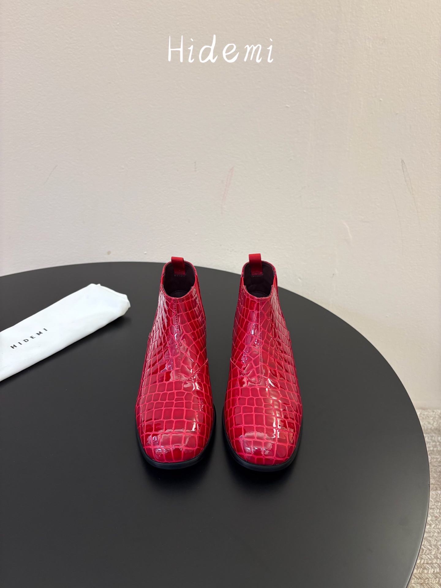 HIDEM*  𝟐𝟔𝐀𝐖新品 切尔西靴短靴|野性碰撞解锁多元风格 复古腔调揉进利落靴型 每一双都释放毫不掩饰的个性张力 