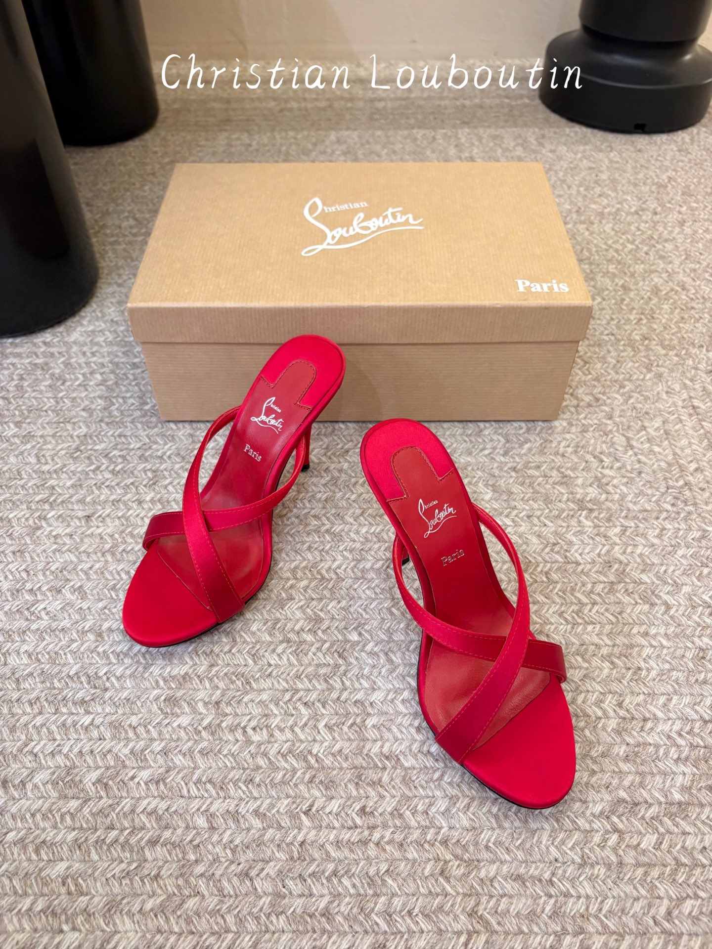 Christian Louboutin | 2026s𝐒原版CL全新秀款高跟鞋～ 时装红底凉鞋  新款红底金属跟火红玫瑰
