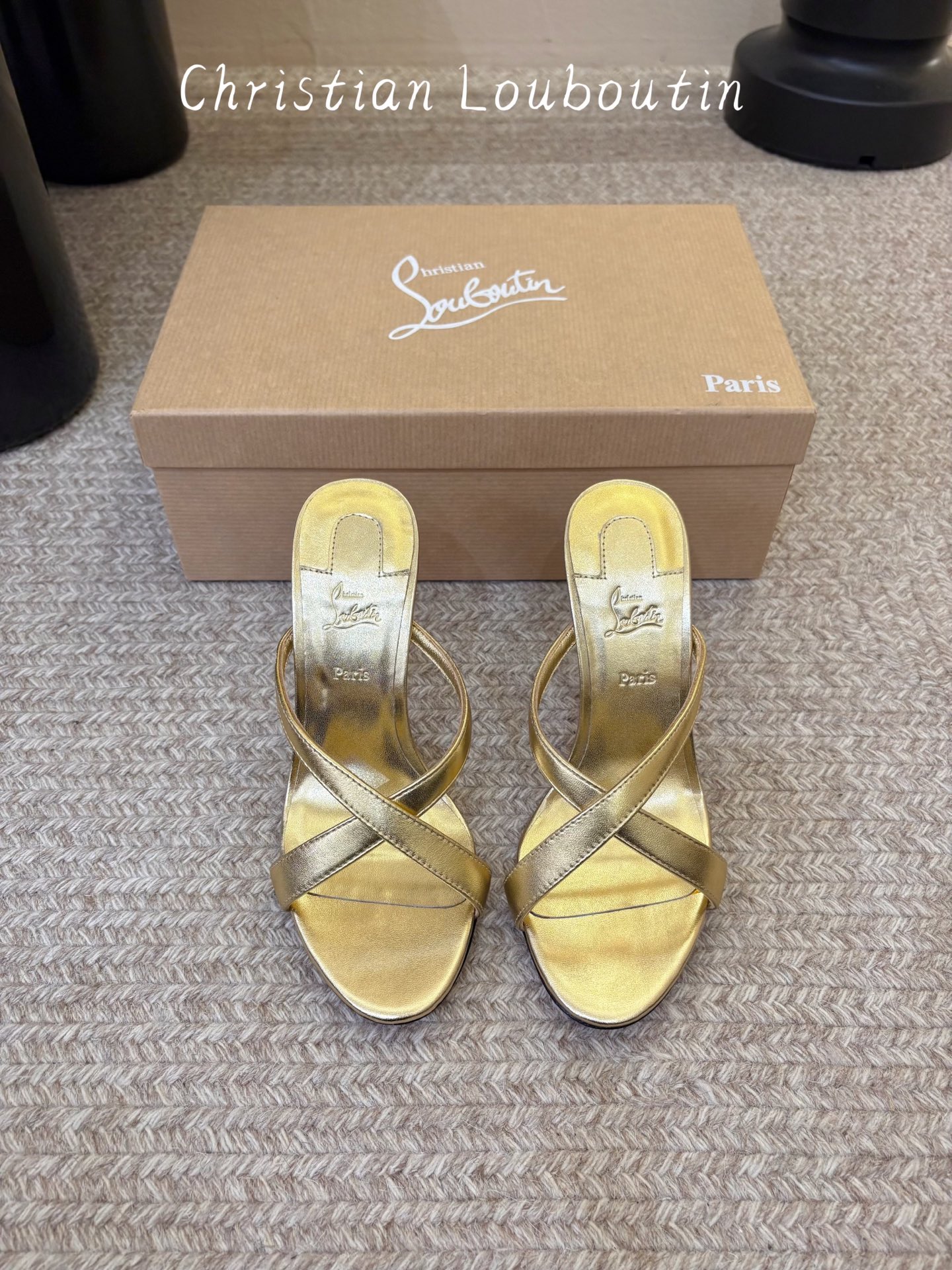 Christian Louboutin | 2026s𝐒原版CL全新秀款高跟鞋～ 时装红底凉鞋  新款红底金属跟火红玫瑰