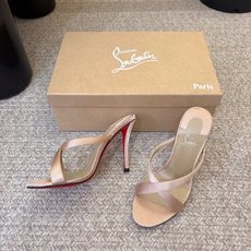 Christian Louboutin | 2026s𝐒原版CL全新秀款高跟鞋~ 时装红底凉鞋 新款红底金属跟火红玫瑰 Christian Louboutin | 2026s𝐒原版CL全新秀款高跟鞋~ 时装红底凉鞋 新款红底金属跟火红玫瑰