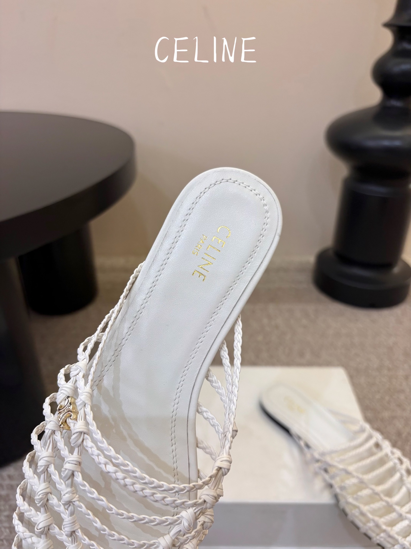 Celine~赛琳 2026ss夏季新款平底时尚罗马风编织平底拖鞋 New Celine/思琳平底拖鞋 ➿ 各大网红同款 Celine~赛琳 2026ss夏季新款平底时尚罗马风编织平底拖鞋 New Celine/思琳平底拖鞋 ➿ 各大网红同款