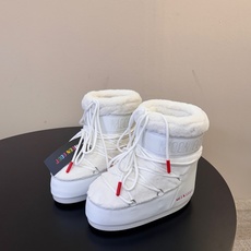Moon Boot2026vs秋冬季爆款雪地靴系列…… 【情侣亲子月亮雪地靴】 忘了UGG吧,时髦人都在穿Moon B Moon Boot2026vs秋冬季爆款雪地靴系列…… 【情侣亲子月亮雪地靴】 忘了UGG吧,时髦人都在穿Moon B