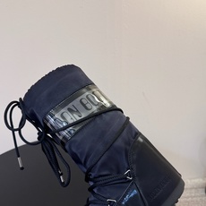 Moon Boot2026vs秋冬季爆款雪地靴系列…… 【情侣亲子月亮雪地靴】 忘了UGG吧,时髦人都在穿Moon B Moon Boot2026vs秋冬季爆款雪地靴系列…… 【情侣亲子月亮雪地靴】 忘了UGG吧,时髦人都在穿Moon B