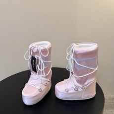 Moon Boot2026vs秋冬季爆款雪地靴系列…… 【情侣亲子月亮雪地靴】 忘了UGG吧,时髦人都在穿Moon B Moon Boot2026vs秋冬季爆款雪地靴系列…… 【情侣亲子月亮雪地靴】 忘了UGG吧,时髦人都在穿Moon B