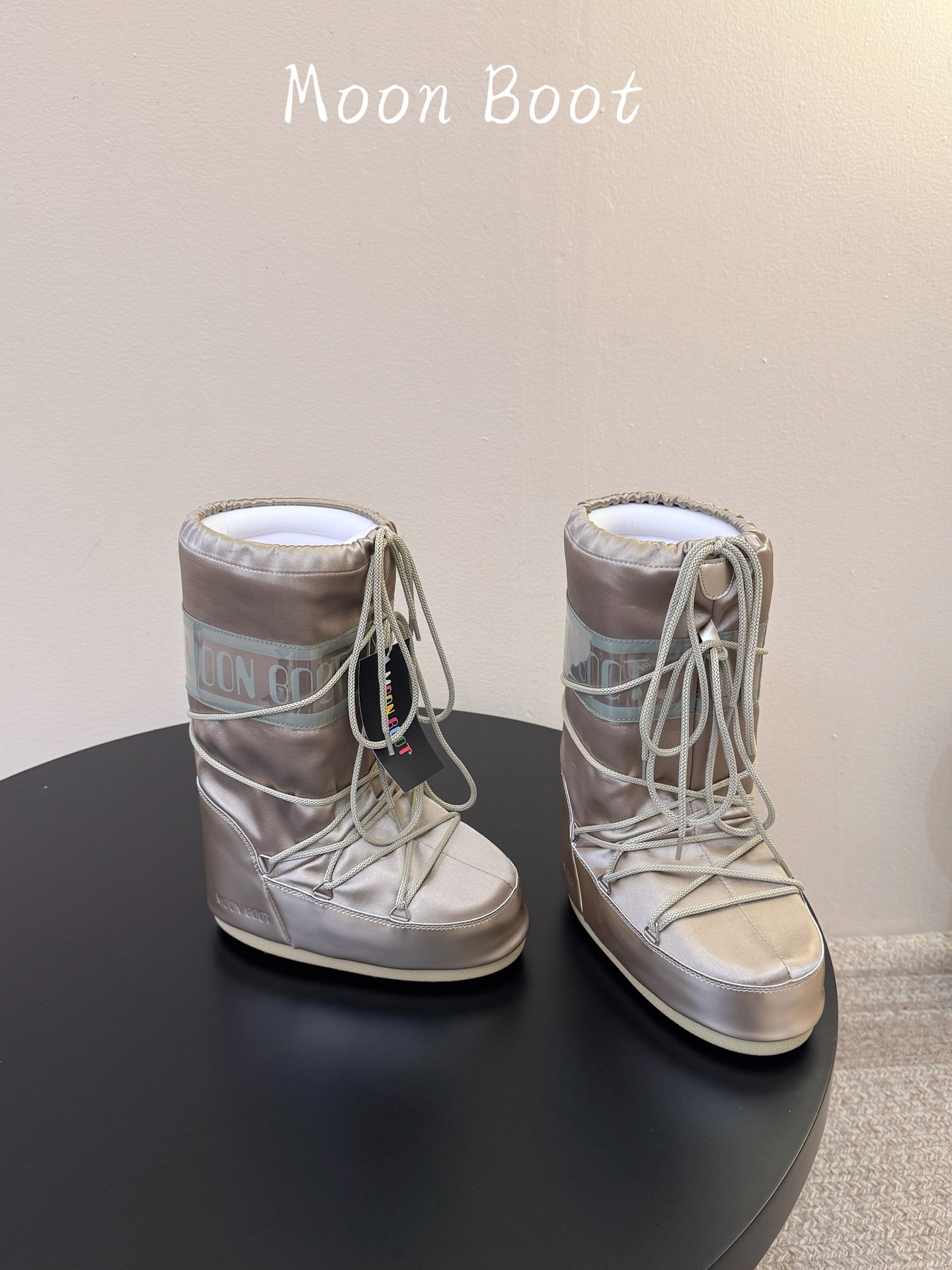 Moon Boot2026vs秋冬季爆款雪地靴系列…… 【情侣亲子月亮雪地靴】  忘了UGG吧，时髦人都在穿Moon B