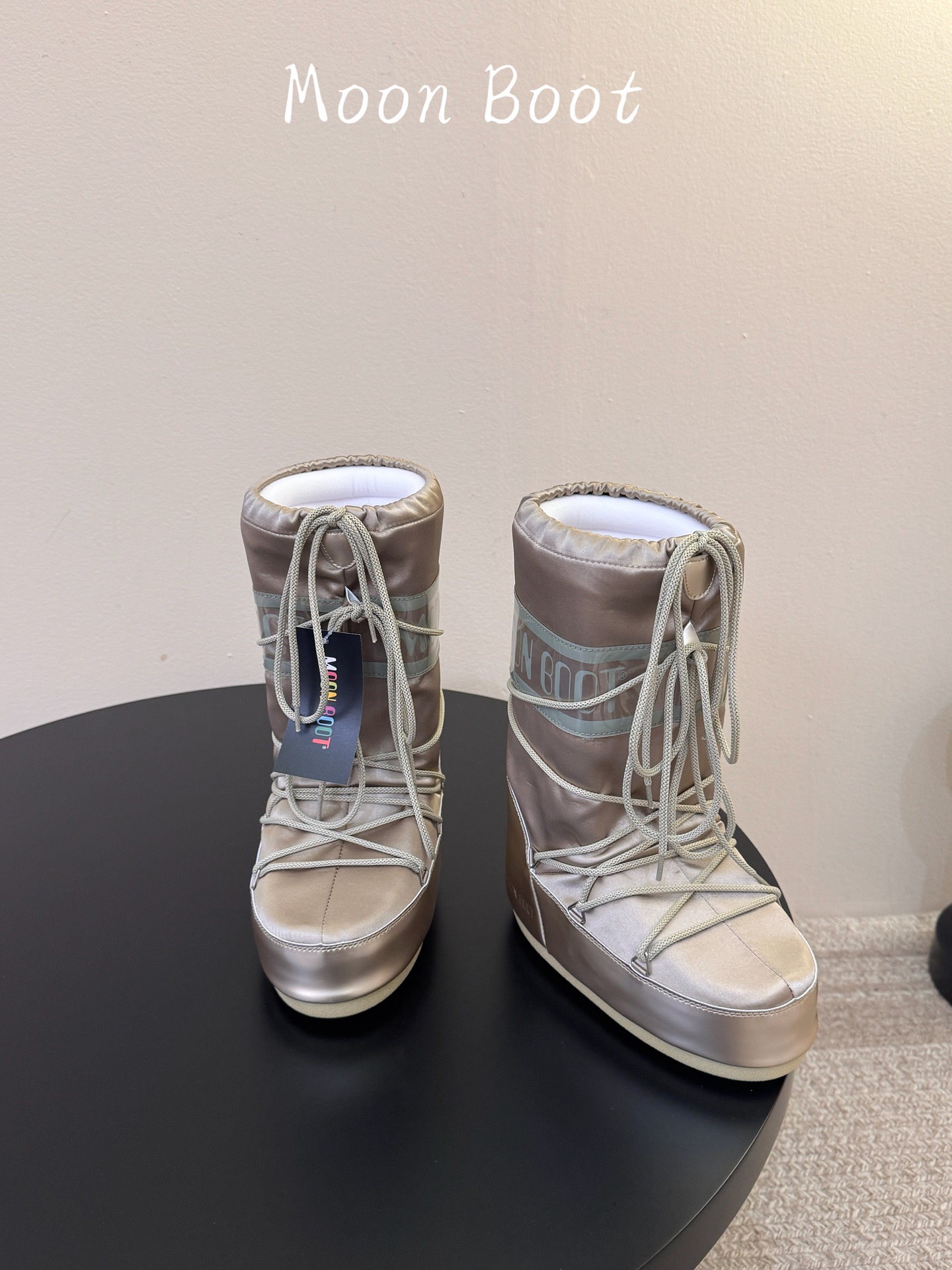 Moon Boot2026vs秋冬季爆款雪地靴系列…… 【情侣亲子月亮雪地靴】  忘了UGG吧，时髦人都在穿Moon B