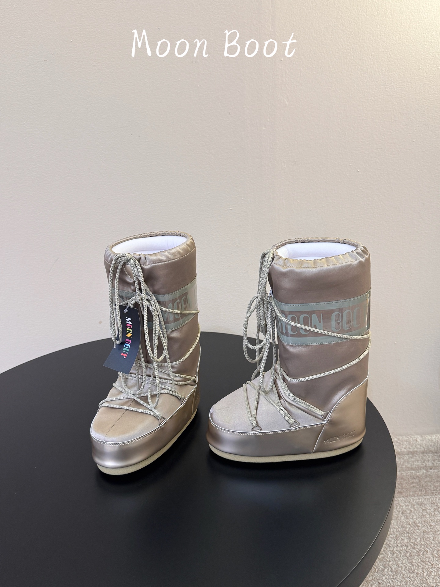 Moon Boot2026vs秋冬季爆款雪地靴系列…… 【情侣亲子月亮雪地靴】  忘了UGG吧，时髦人都在穿Moon B
