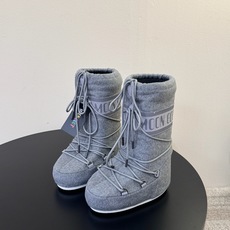 Moon Boot2026vs秋冬季爆款雪地靴系列…… 【情侣亲子月亮雪地靴】 忘了UGG吧,时髦人都在穿Moon B Moon Boot2026vs秋冬季爆款雪地靴系列…… 【情侣亲子月亮雪地靴】 忘了UGG吧,时髦人都在穿Moon B