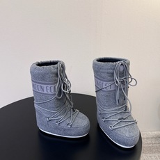 Moon Boot2026vs秋冬季爆款雪地靴系列…… 【情侣亲子月亮雪地靴】 忘了UGG吧,时髦人都在穿Moon B Moon Boot2026vs秋冬季爆款雪地靴系列…… 【情侣亲子月亮雪地靴】 忘了UGG吧,时髦人都在穿Moon B