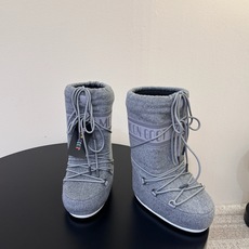 Moon Boot2026vs秋冬季爆款雪地靴系列…… 【情侣亲子月亮雪地靴】 忘了UGG吧,时髦人都在穿Moon B Moon Boot2026vs秋冬季爆款雪地靴系列…… 【情侣亲子月亮雪地靴】 忘了UGG吧,时髦人都在穿Moon B