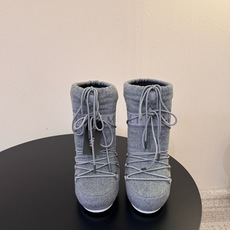 Moon Boot2026vs秋冬季爆款雪地靴系列…… 【情侣亲子月亮雪地靴】 忘了UGG吧,时髦人都在穿Moon B Moon Boot2026vs秋冬季爆款雪地靴系列…… 【情侣亲子月亮雪地靴】 忘了UGG吧,时髦人都在穿Moon B