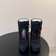 Moon Boot2026vs秋冬季爆款雪地靴系列…… 【情侣亲子月亮雪地靴】 忘了UGG吧,时髦人都在穿Moon B Moon Boot2026vs秋冬季爆款雪地靴系列…… 【情侣亲子月亮雪地靴】 忘了UGG吧,时髦人都在穿Moon B