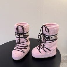 Moon Boot2026vs秋冬季爆款雪地靴系列…… 【情侣亲子月亮雪地靴】 忘了UGG吧,时髦人都在穿Moon B Moon Boot2026vs秋冬季爆款雪地靴系列…… 【情侣亲子月亮雪地靴】 忘了UGG吧,时髦人都在穿Moon B