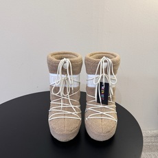 Moon Boot2026vs秋冬季爆款雪地靴系列…… 【情侣亲子月亮雪地靴】 忘了UGG吧,时髦人都在穿Moon B Moon Boot2026vs秋冬季爆款雪地靴系列…… 【情侣亲子月亮雪地靴】 忘了UGG吧,时髦人都在穿Moon B