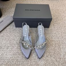 Balenciaga巴黎世家高跟凉鞋 将时髦发挥到极致的 巴黎世家方头时装鞋,巴黎世家的鞋子绝对开了挂,每一双都想去入 Balenciaga巴黎世家高跟凉鞋 将时髦发挥到极致的 巴黎世家方头时装鞋,巴黎世家的鞋子绝对开了挂,每一双都想去入