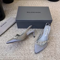 Balenciaga巴黎世家高跟凉鞋 将时髦发挥到极致的 巴黎世家方头时装鞋,巴黎世家的鞋子绝对开了挂,每一双都想去入 Balenciaga巴黎世家高跟凉鞋 将时髦发挥到极致的 巴黎世家方头时装鞋,巴黎世家的鞋子绝对开了挂,每一双都想去入