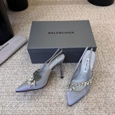 Balenciaga巴黎世家高跟凉鞋 将时髦发挥到极致的 巴黎世家方头时装鞋,巴黎世家的鞋子绝对开了挂,每一双都想去入 Balenciaga巴黎世家高跟凉鞋 将时髦发挥到极致的 巴黎世家方头时装鞋,巴黎世家的鞋子绝对开了挂,每一双都想去入