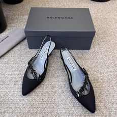 Balenciaga巴黎世家高跟凉鞋 将时髦发挥到极致的 巴黎世家方头时装鞋,巴黎世家的鞋子绝对开了挂,每一双都想去入 Balenciaga巴黎世家高跟凉鞋 将时髦发挥到极致的 巴黎世家方头时装鞋,巴黎世家的鞋子绝对开了挂,每一双都想去入