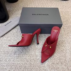 Balenciaga巴黎世家高跟凉拖 将时髦发挥到极致的 巴黎世家方头时装鞋,巴黎世家的鞋子绝对开了挂,每一双都想去入 Balenciaga巴黎世家高跟凉拖 将时髦发挥到极致的 巴黎世家方头时装鞋,巴黎世家的鞋子绝对开了挂,每一双都想去入