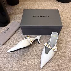 Balenciaga巴黎世家高跟凉拖 将时髦发挥到极致的 巴黎世家方头时装鞋,巴黎世家的鞋子绝对开了挂,每一双都想去入 Balenciaga巴黎世家高跟凉拖 将时髦发挥到极致的 巴黎世家方头时装鞋,巴黎世家的鞋子绝对开了挂,每一双都想去入