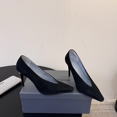 Balenciaga巴黎世家高跟鞋 将时髦发挥到极致的 巴黎世家方头时装鞋,巴黎世家的鞋子绝对开了挂,每一双都想去入, Balenciaga巴黎世家高跟鞋 将时髦发挥到极致的 巴黎世家方头时装鞋,巴黎世家的鞋子绝对开了挂,每一双都想去入,