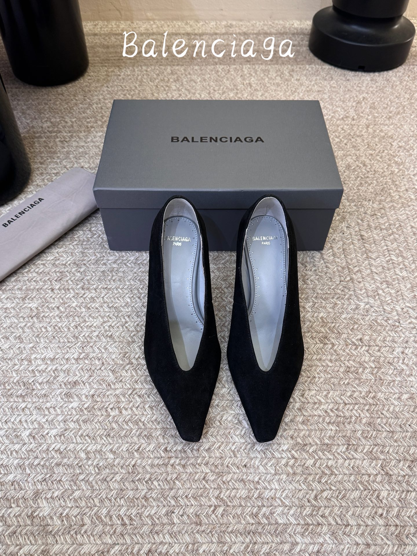 Balenciaga巴黎世家高跟鞋 将时髦发挥到极致的 巴黎世家方头时装鞋,巴黎世家的鞋子绝对开了挂,每一双都想去入, Balenciaga巴黎世家高跟鞋 将时髦发挥到极致的 巴黎世家方头时装鞋,巴黎世家的鞋子绝对开了挂,每一双都想去入,
