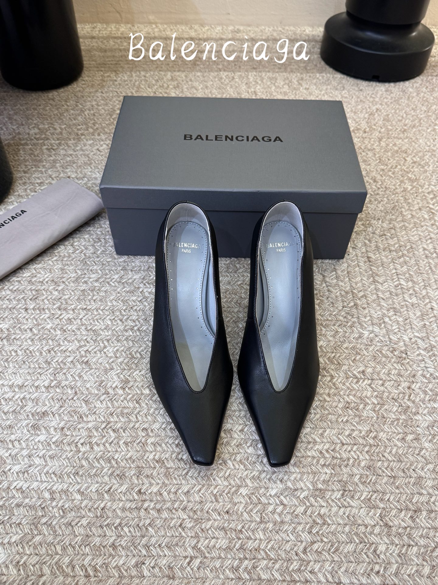 Balenciaga巴黎世家高跟鞋 将时髦发挥到极致的 巴黎世家方头时装鞋,巴黎世家的鞋子绝对开了挂,每一双都想去入, Balenciaga巴黎世家高跟鞋 将时髦发挥到极致的 巴黎世家方头时装鞋,巴黎世家的鞋子绝对开了挂,每一双都想去入,