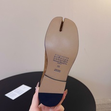 Maison Margiela 玛吉拉tabi分趾Mm6真皮宽筒直筒长靴不过膝 秋冬新细高跟高筒靴最高版本买手代购1:1 Maison Margiela 玛吉拉tabi分趾Mm6真皮宽筒直筒长靴不过膝 秋冬新细高跟高筒靴最高版本买手代购1:1