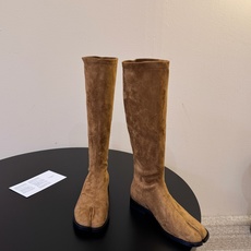 Maison Margiela 玛吉拉tabi分趾Mm6真皮宽筒直筒长靴不过膝 秋冬新细高跟高筒靴最高版本买手代购1:1 Maison Margiela 玛吉拉tabi分趾Mm6真皮宽筒直筒长靴不过膝 秋冬新细高跟高筒靴最高版本买手代购1:1