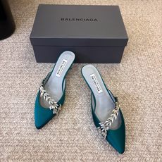 Balenciaga巴黎世家高跟凉拖 将时髦发挥到极致的 巴黎世家方头时装鞋,巴黎世家的鞋子绝对开了挂,每一双都想去入 Balenciaga巴黎世家高跟凉拖 将时髦发挥到极致的 巴黎世家方头时装鞋,巴黎世家的鞋子绝对开了挂,每一双都想去入