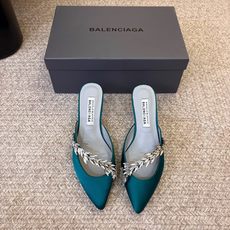 Balenciaga巴黎世家高跟凉拖 将时髦发挥到极致的 巴黎世家方头时装鞋,巴黎世家的鞋子绝对开了挂,每一双都想去入 Balenciaga巴黎世家高跟凉拖 将时髦发挥到极致的 巴黎世家方头时装鞋,巴黎世家的鞋子绝对开了挂,每一双都想去入