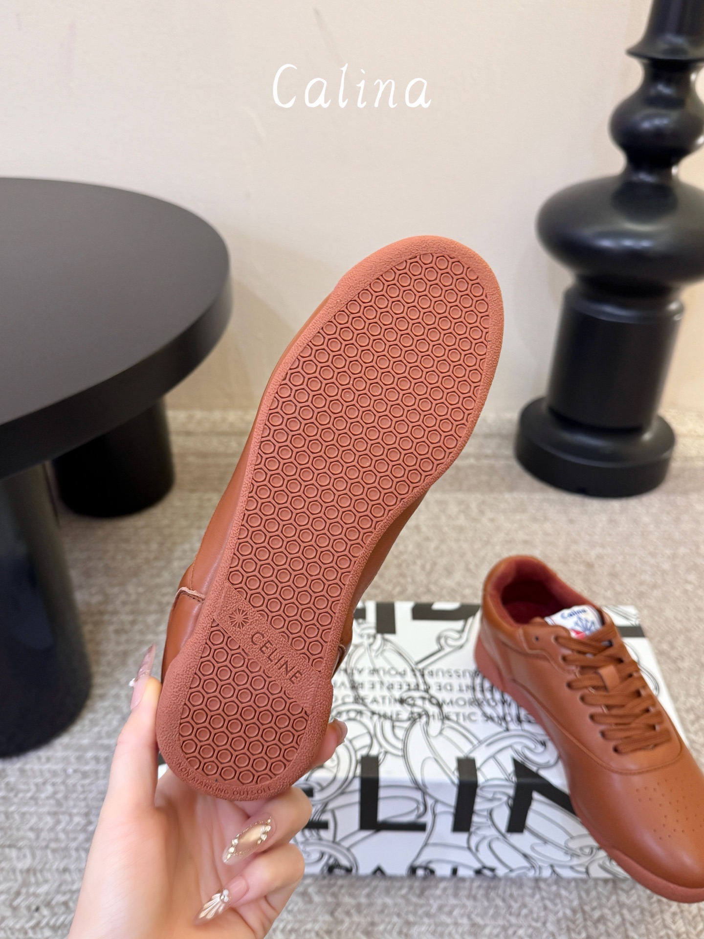 硬货，我家侧边都有挂标 不是市场普通版本 CELINE & REEBOK｜阿普瑞风联名Celine思琳 & Reebok