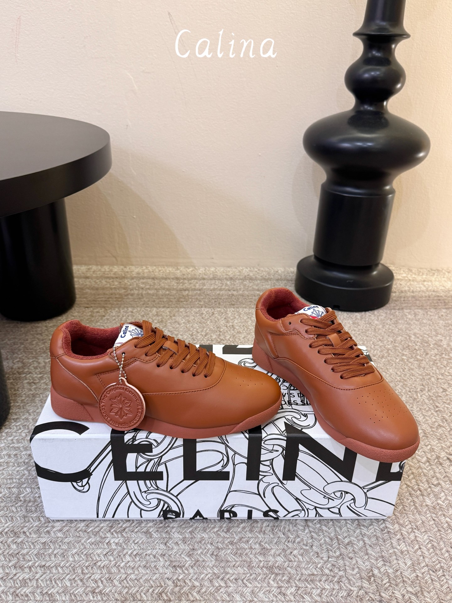 硬货，我家侧边都有挂标 不是市场普通版本 CELINE & REEBOK｜阿普瑞风联名Celine思琳 & Reebok