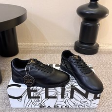 硬货,我家侧边都有挂标 不是市场普通版本 CELINE & REEBOK|阿普瑞风联名Celine思琳 & Reebok 硬货,我家侧边都有挂标 不是市场普通版本 CELINE & REEBOK|阿普瑞风联名Celine思琳 & Reebok