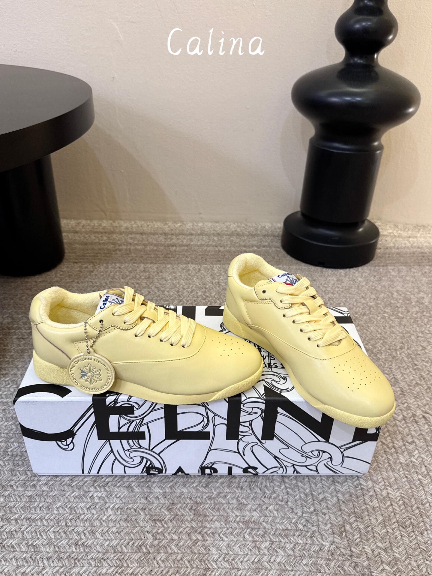 硬货，我家侧边都有挂标 不是市场普通版本 CELINE & REEBOK｜阿普瑞风联名Celine思琳 & Reebok