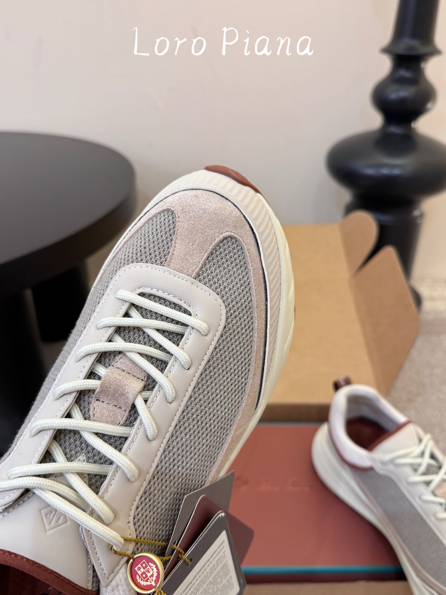 男款 Loro Piana x NewBalance 联名款LP x NB 990v6系列复古 休闲 运动鞋 原版购入开 男款 Loro Piana x NewBalance 联名款LP x NB 990v6系列复古 休闲 运动鞋 原版购入开