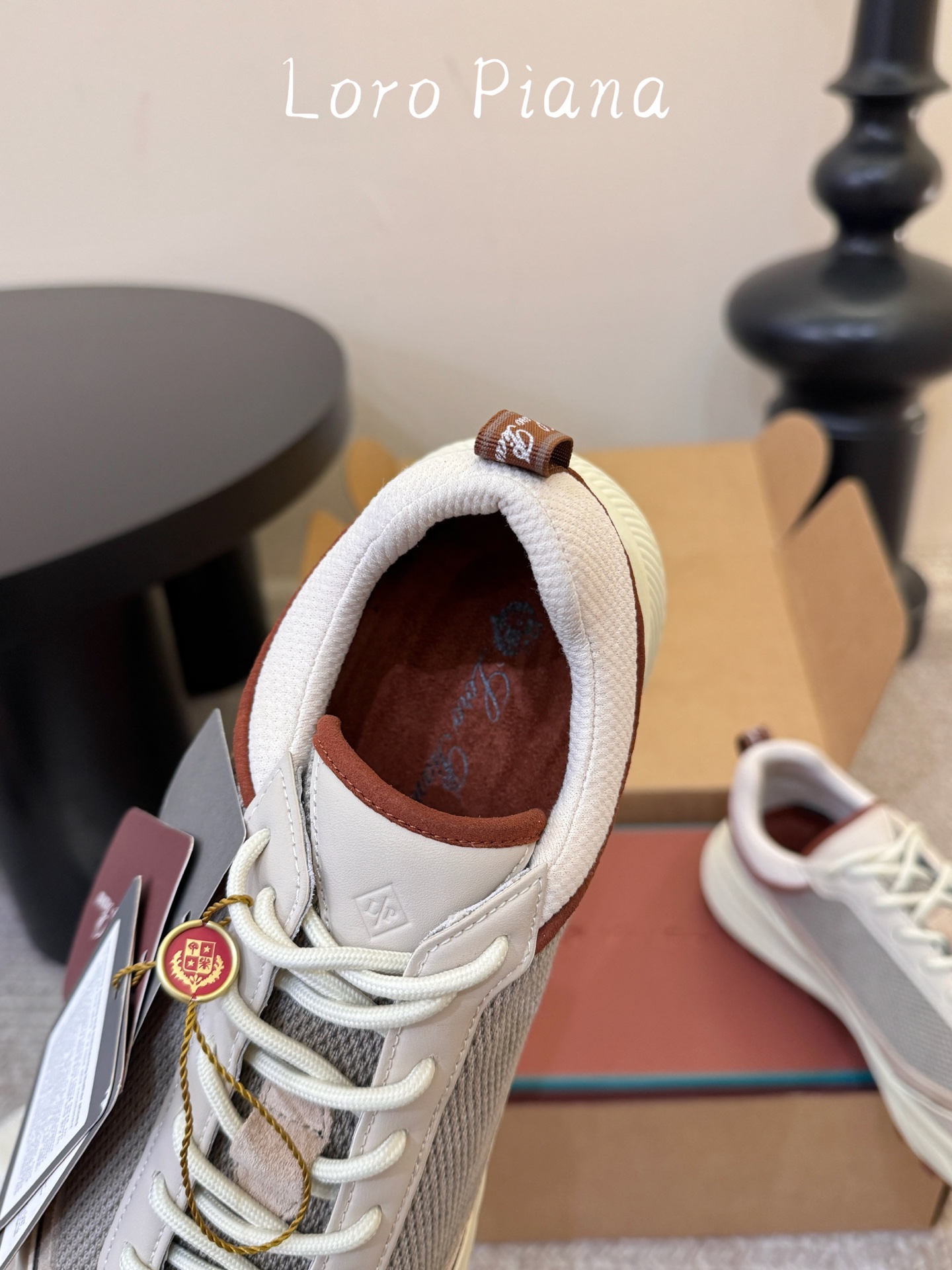 男款 Loro Piana x NewBalance 联名款LP x NB 990v6系列复古 休闲 运动鞋 原版购入开 男款 Loro Piana x NewBalance 联名款LP x NB 990v6系列复古 休闲 运动鞋 原版购入开