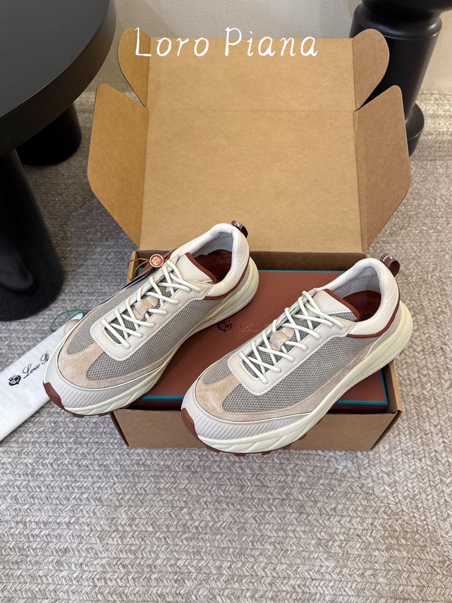 男款 Loro Piana x NewBalance 联名款LP x NB 990v6系列复古 休闲 运动鞋 原版购入开 男款 Loro Piana x NewBalance 联名款LP x NB 990v6系列复古 休闲 运动鞋 原版购入开