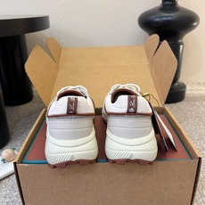 男款 Loro Piana x NewBalance 联名款LP x NB 990v6系列复古 休闲 运动鞋 原版购入开 男款 Loro Piana x NewBalance 联名款LP x NB 990v6系列复古 休闲 运动鞋 原版购入开