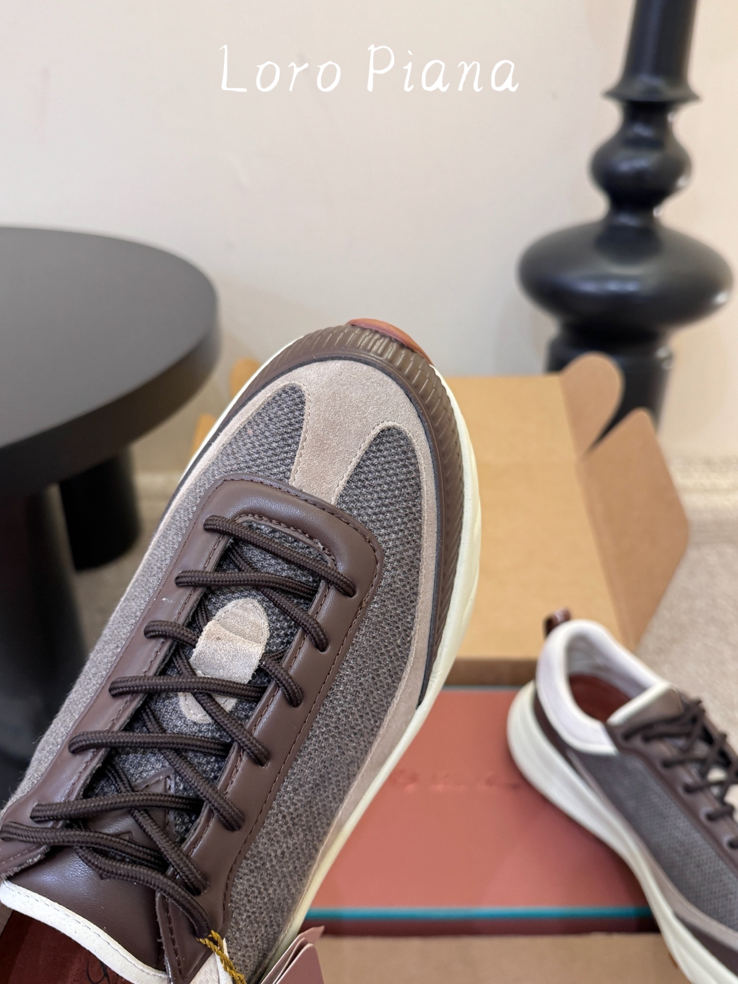 男款 Loro Piana x NewBalance 联名款LP x NB 990v6系列复古 休闲 运动鞋 原版购入开 男款 Loro Piana x NewBalance 联名款LP x NB 990v6系列复古 休闲 运动鞋 原版购入开
