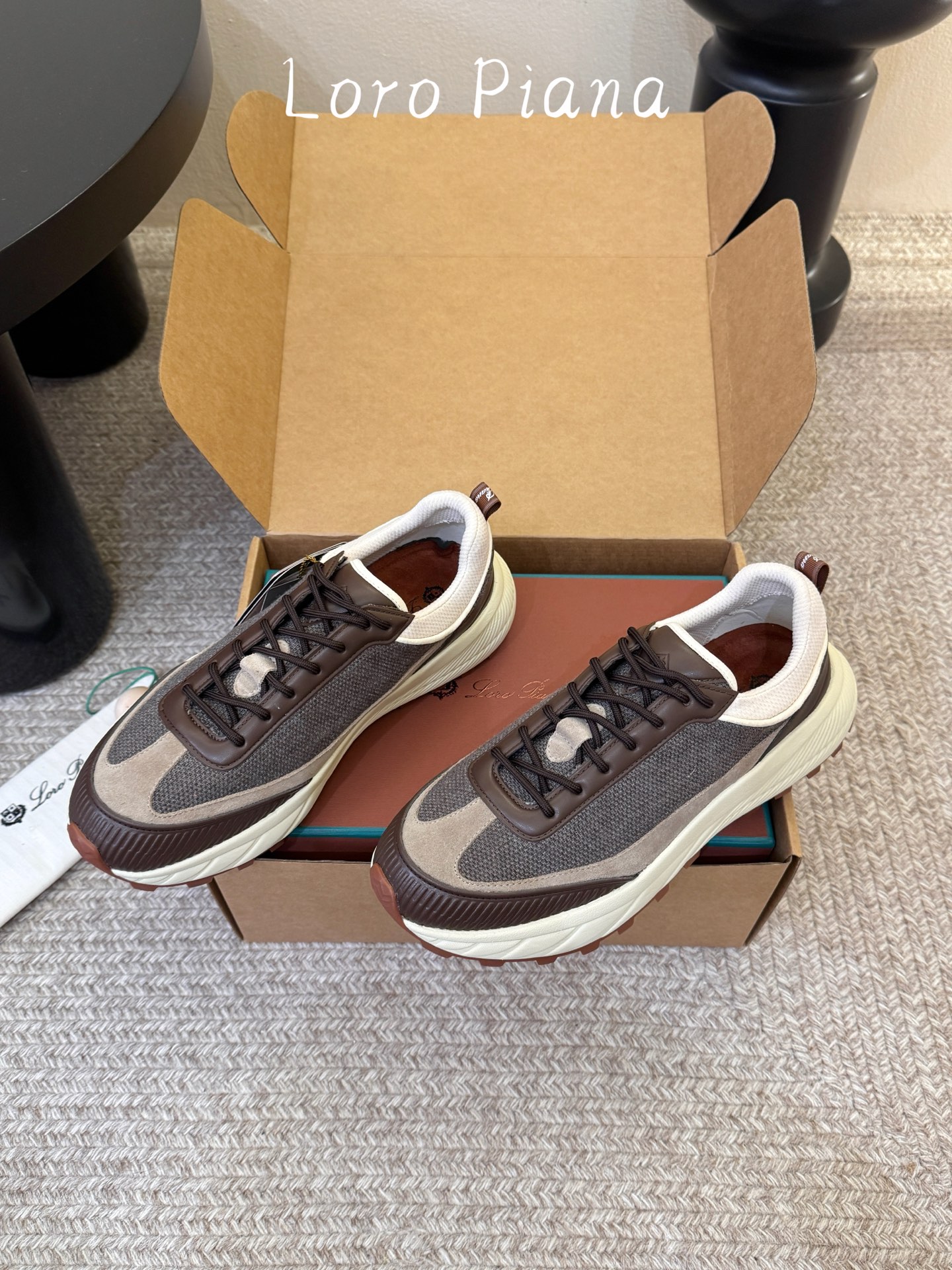 男款 Loro Piana x NewBalance 联名款LP x NB 990v6系列复古 休闲 运动鞋 原版购入开 男款 Loro Piana x NewBalance 联名款LP x NB 990v6系列复古 休闲 运动鞋 原版购入开