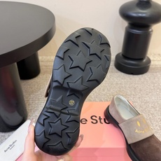 Acne Studio*26ss新款笑脸德训鞋 自带松弛复古文艺氛围感的翻盖德训,圆润流畅的复古鞋型,鞋身线条柔和随性, Acne Studio*26ss新款笑脸德训鞋 自带松弛复古文艺氛围感的翻盖德训,圆润流畅的复古鞋型,鞋身线条柔和随性,