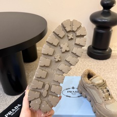 毛里 Prada 普拉达 26Fw秋季新款Monolith绒面皮革与网眼织物运动鞋超软松糕厚底系带网面休闲鞋 这款前卫新 毛里 Prada 普拉达 26Fw秋季新款Monolith绒面皮革与网眼织物运动鞋超软松糕厚底系带网面休闲鞋 这款前卫新