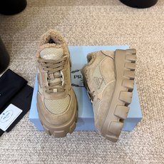 毛里 Prada 普拉达 26Fw秋季新款Monolith绒面皮革与网眼织物运动鞋超软松糕厚底系带网面休闲鞋 这款前卫新 毛里 Prada 普拉达 26Fw秋季新款Monolith绒面皮革与网眼织物运动鞋超软松糕厚底系带网面休闲鞋 这款前卫新