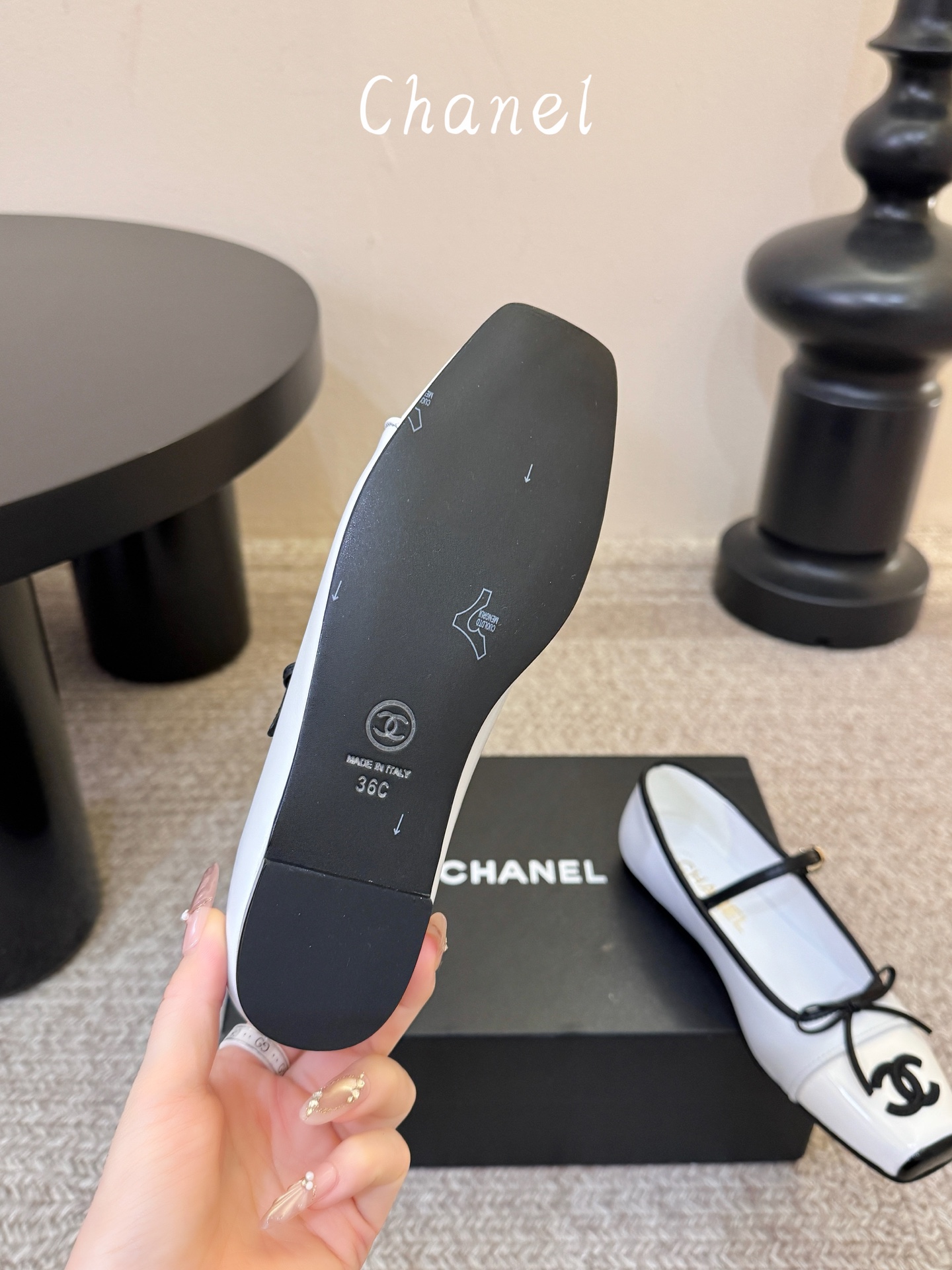 CHANEL 香奈儿新款乐福鞋白色小羊皮 搭配黑色线条 质感满满 方头设计 超舒适 💯 Size：35-39（40/41