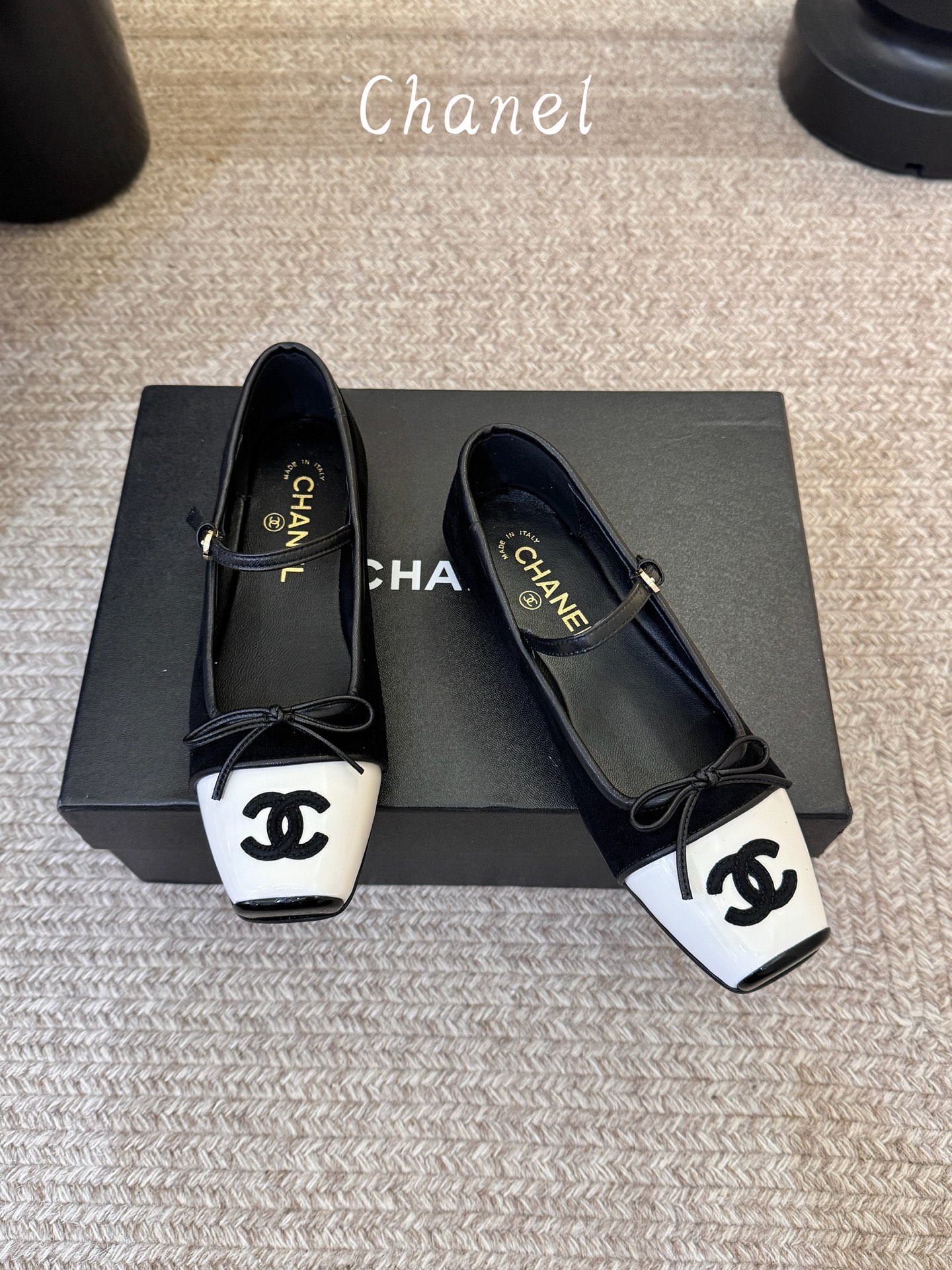CHANEL 香奈儿新款乐福鞋白色小羊皮 搭配黑色线条 质感满满 方头设计 超舒适 💯 Size：35-39（40/41