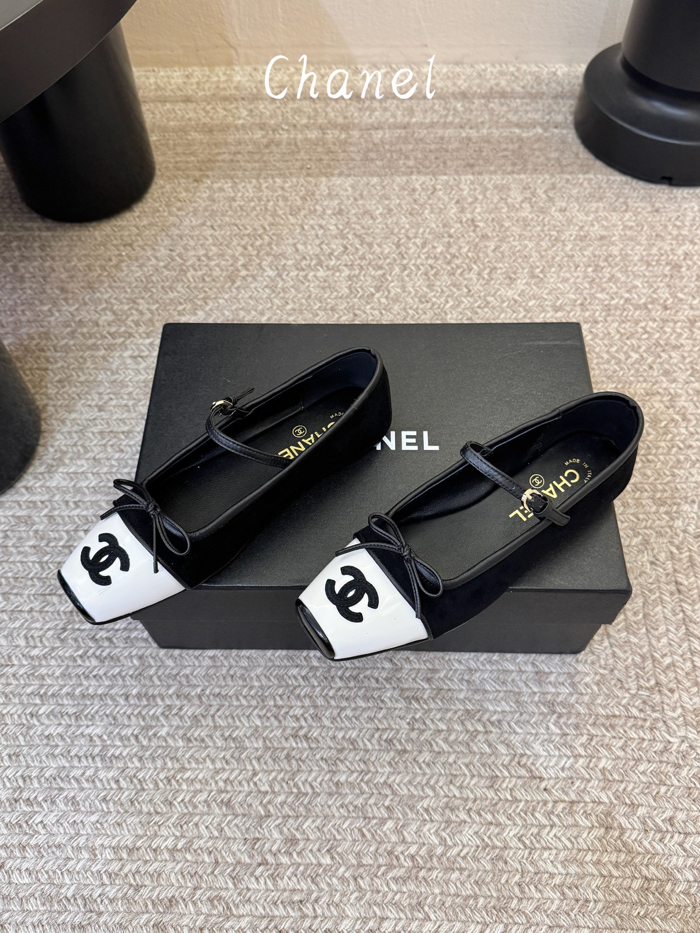 CHANEL 香奈儿新款乐福鞋白色小羊皮 搭配黑色线条 质感满满 方头设计 超舒适 💯 Size：35-39（40/41