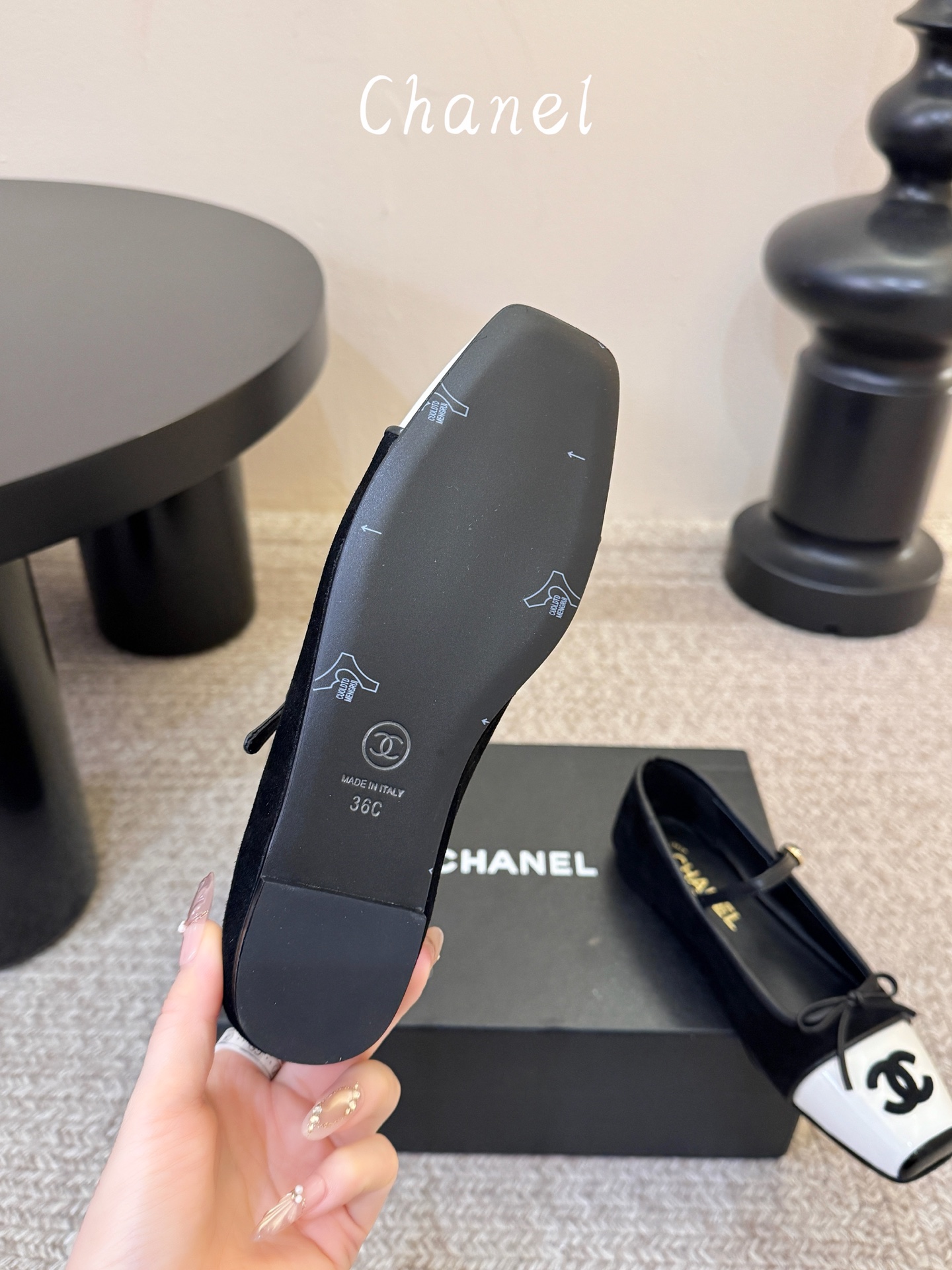CHANEL 香奈儿新款乐福鞋白色小羊皮 搭配黑色线条 质感满满 方头设计 超舒适 💯 Size：35-39（40/41